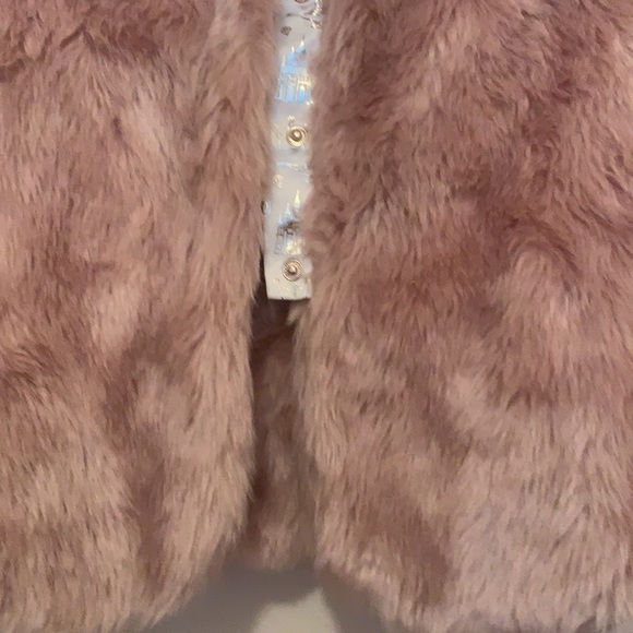 NEW DISNEY PRINCESS GIRL’S HOLIDAY FUR COAT JACKET BOLERO BLUSH BABY PINK BARBIE - Picture 15 of 15